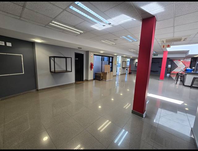 6,649M² WAREHOUSE FOR SALE IN MEADOWDALE